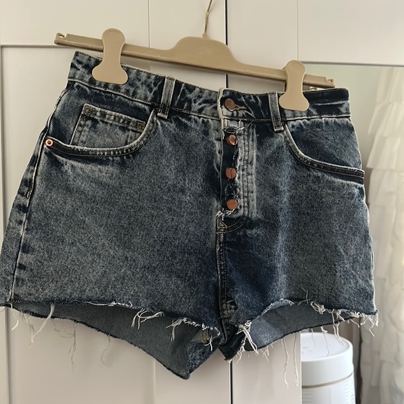 Zara denim shorts size 6 - Picture 1 of 3